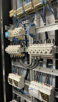 F6DDF25E-93B1-4725-AEB1-2E032D0BD747